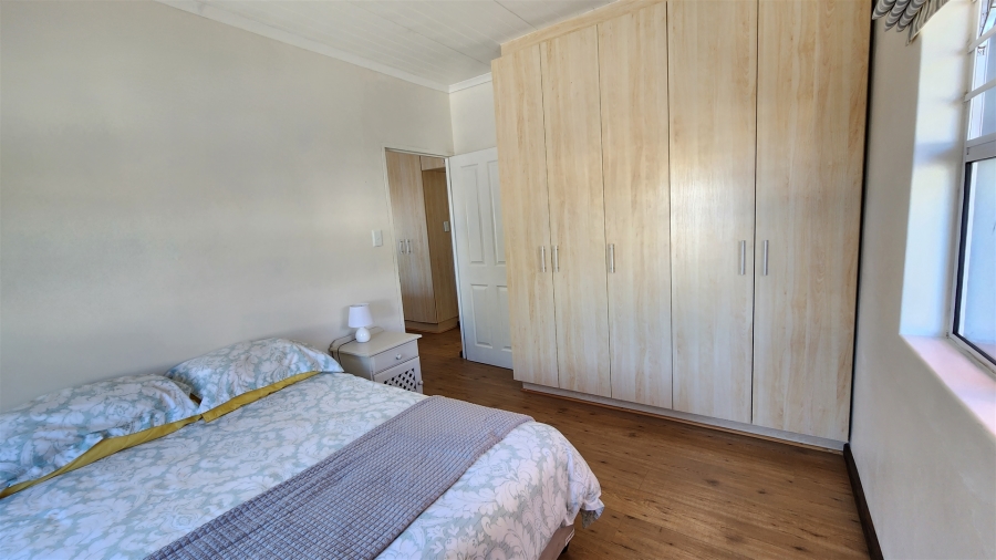 5 Bedroom Property for Sale in Country Club Western Cape